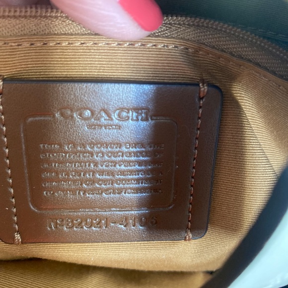 Coach - Picture 4 of 5